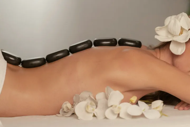 Pure Skin Spa’da Cilt Bakımı ve Rahatlama Paketi